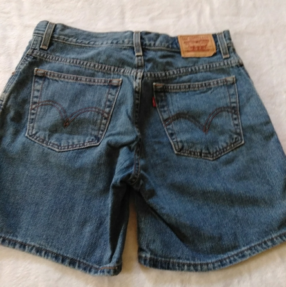 Leví's  shorts  blue color women's size 10